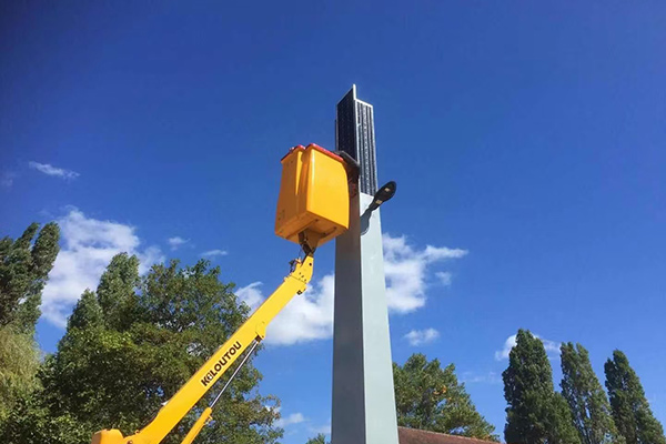 Projet de lampadaire solaire, France